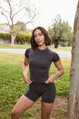 W446 Seamless Curve Compression Tee